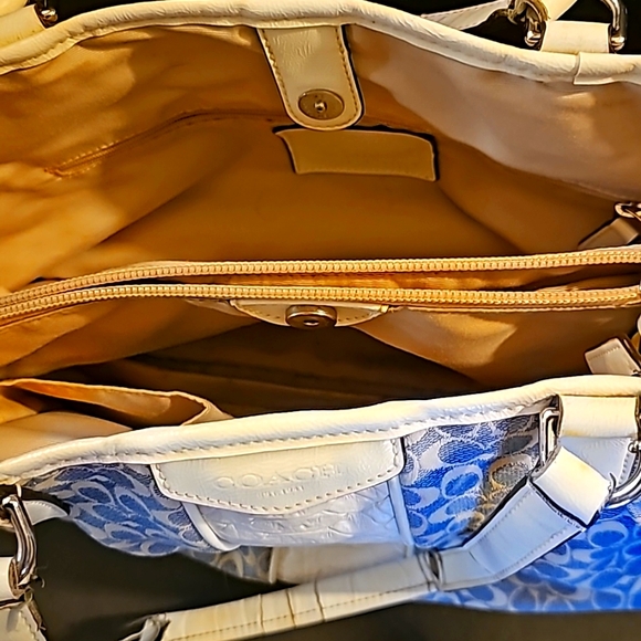 Coach Handbag - Picture 2 of 3